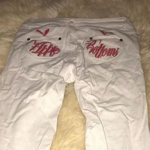 White denim Apple bottom capris